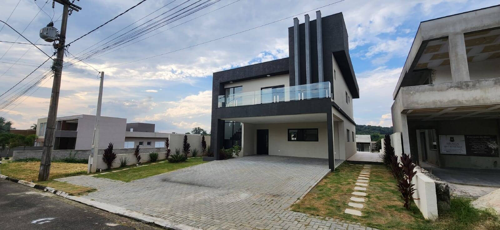 Casa de Condomínio à venda com 4 quartos, 600m² - Foto 3