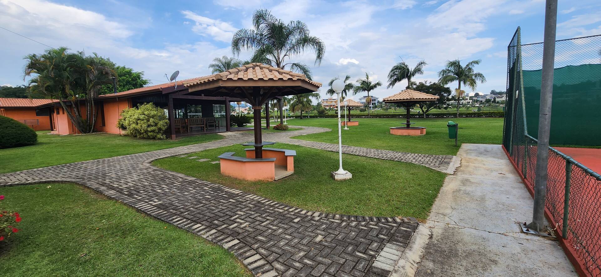 Casa de Condomínio à venda com 4 quartos, 600m² - Foto 35