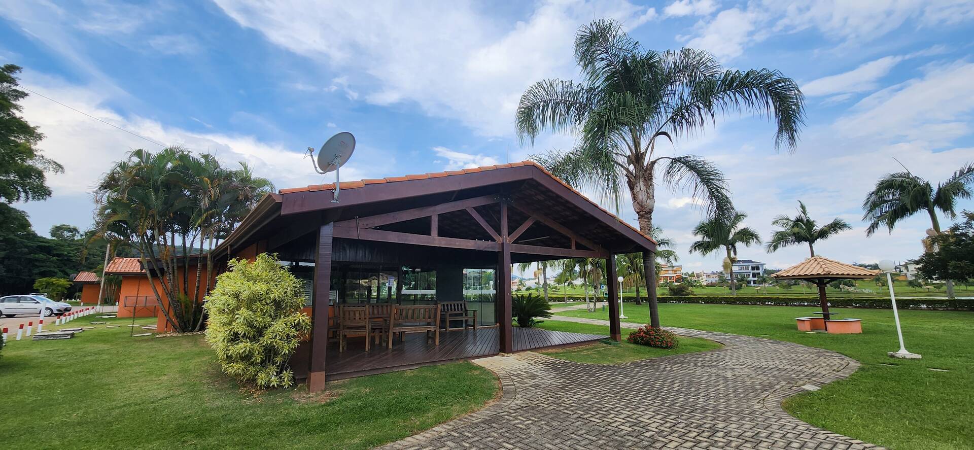 Casa de Condomínio à venda com 4 quartos, 600m² - Foto 36