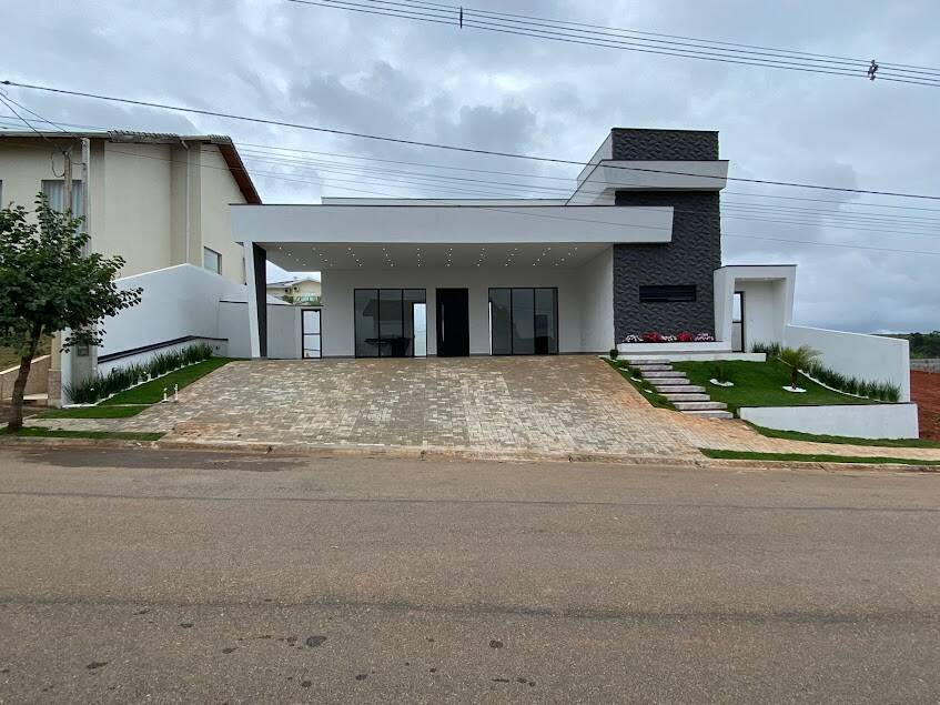 Casa de Condomínio à venda com 3 quartos, 800m² - Foto 1