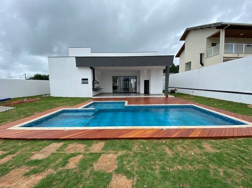 Casa de Condomínio à venda com 3 quartos, 800m² - Foto 2