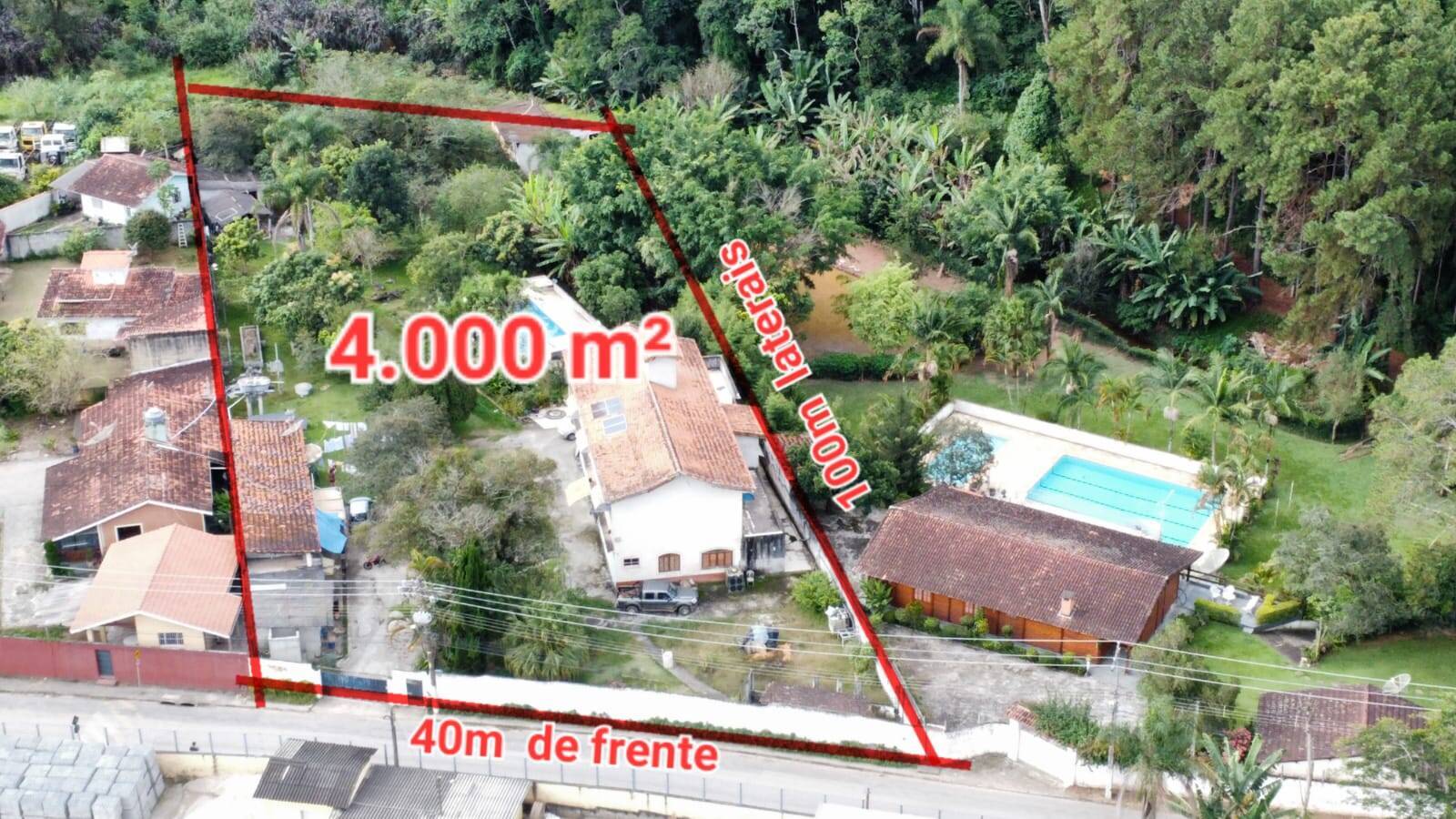 Sobrado à venda com 4 quartos, 4000m² - Foto 1