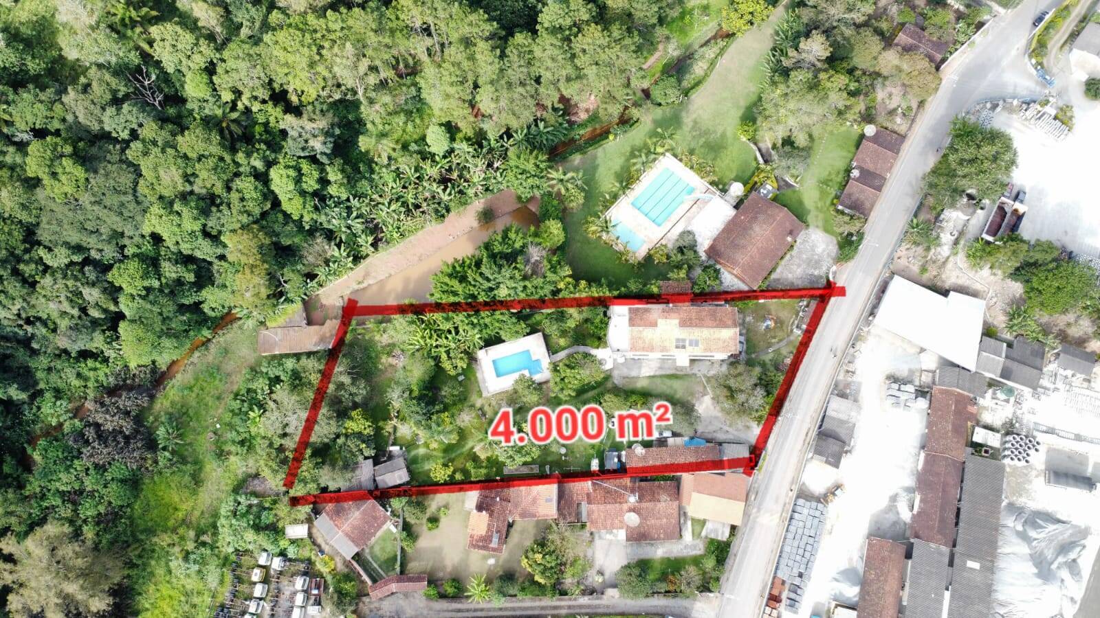 Sobrado à venda com 4 quartos, 4000m² - Foto 3