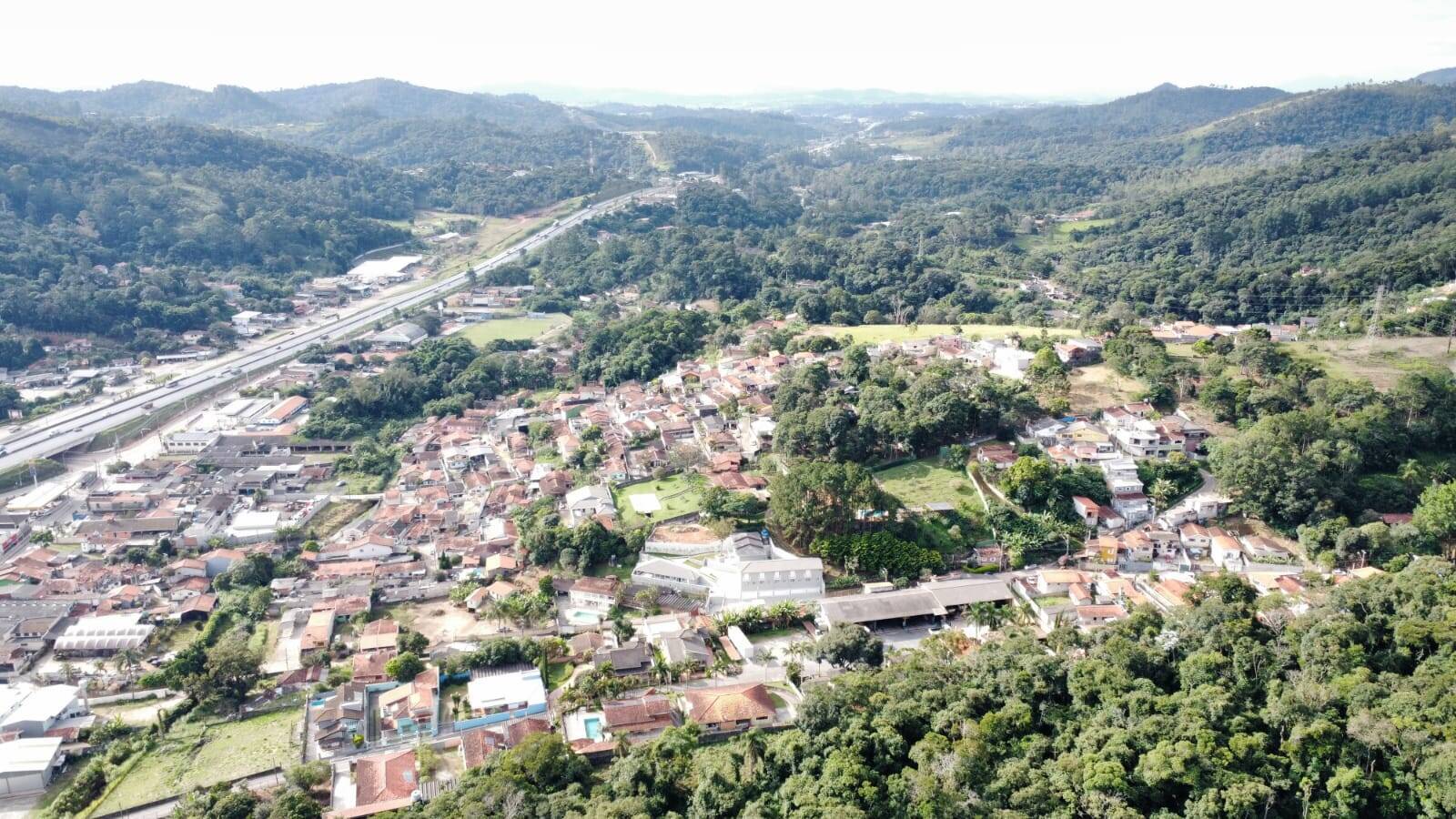 Sobrado à venda com 4 quartos, 4000m² - Foto 7