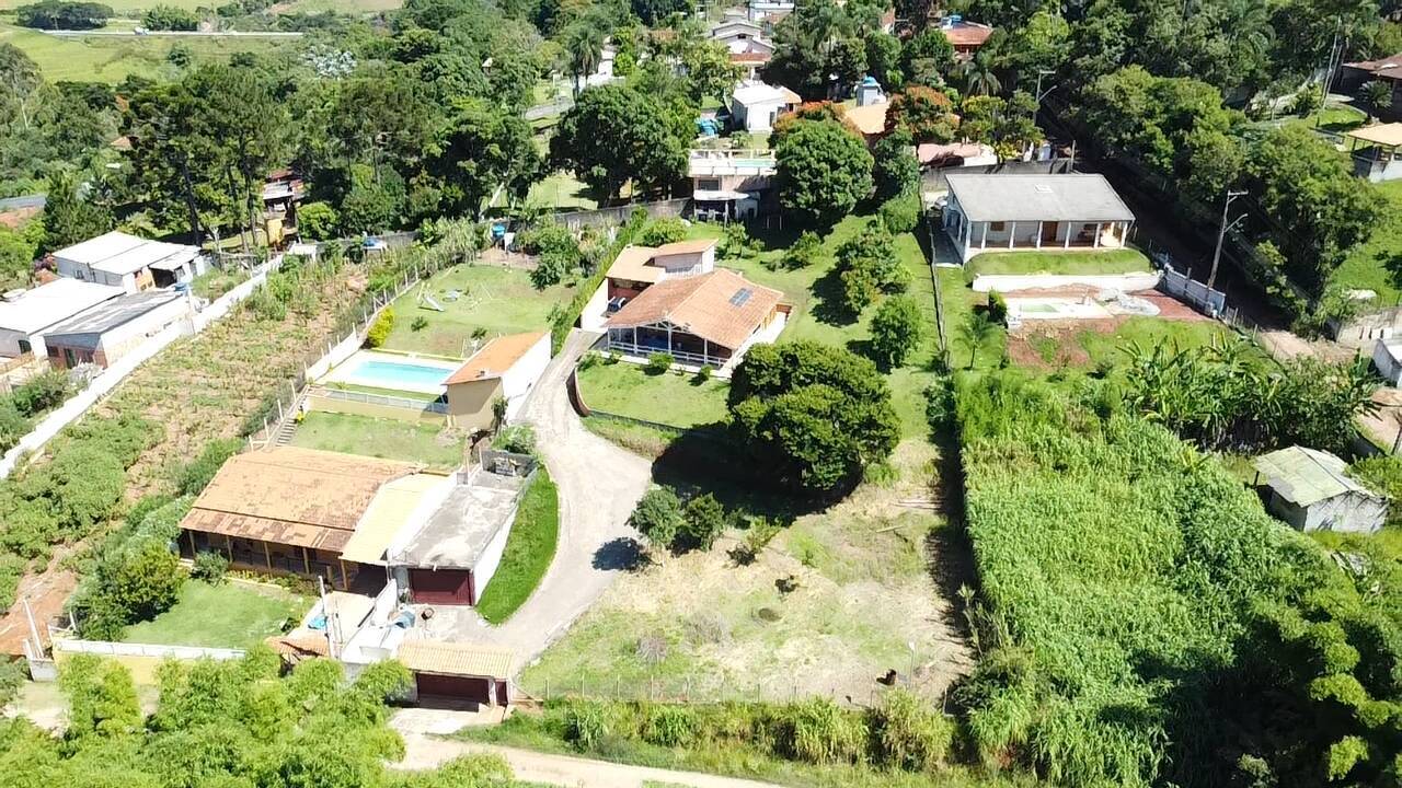 Casa à venda com 3 quartos, 2300m² - Foto 43