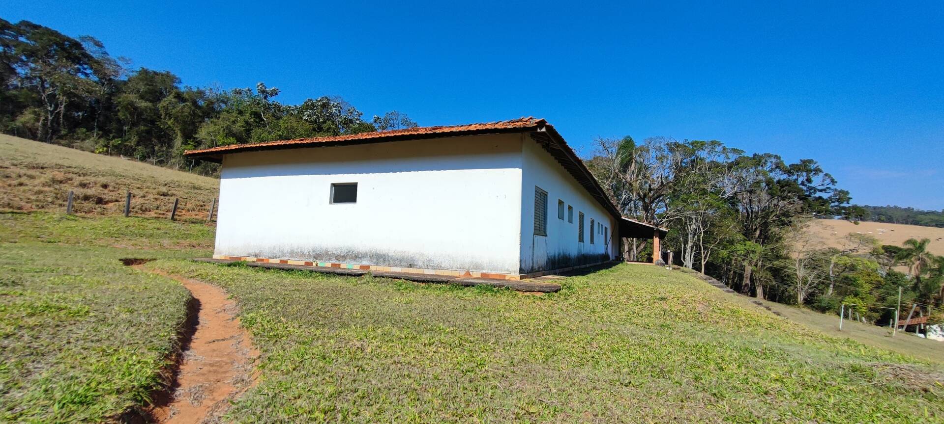 Fazenda à venda com 9 quartos, 202000m² - Foto 31