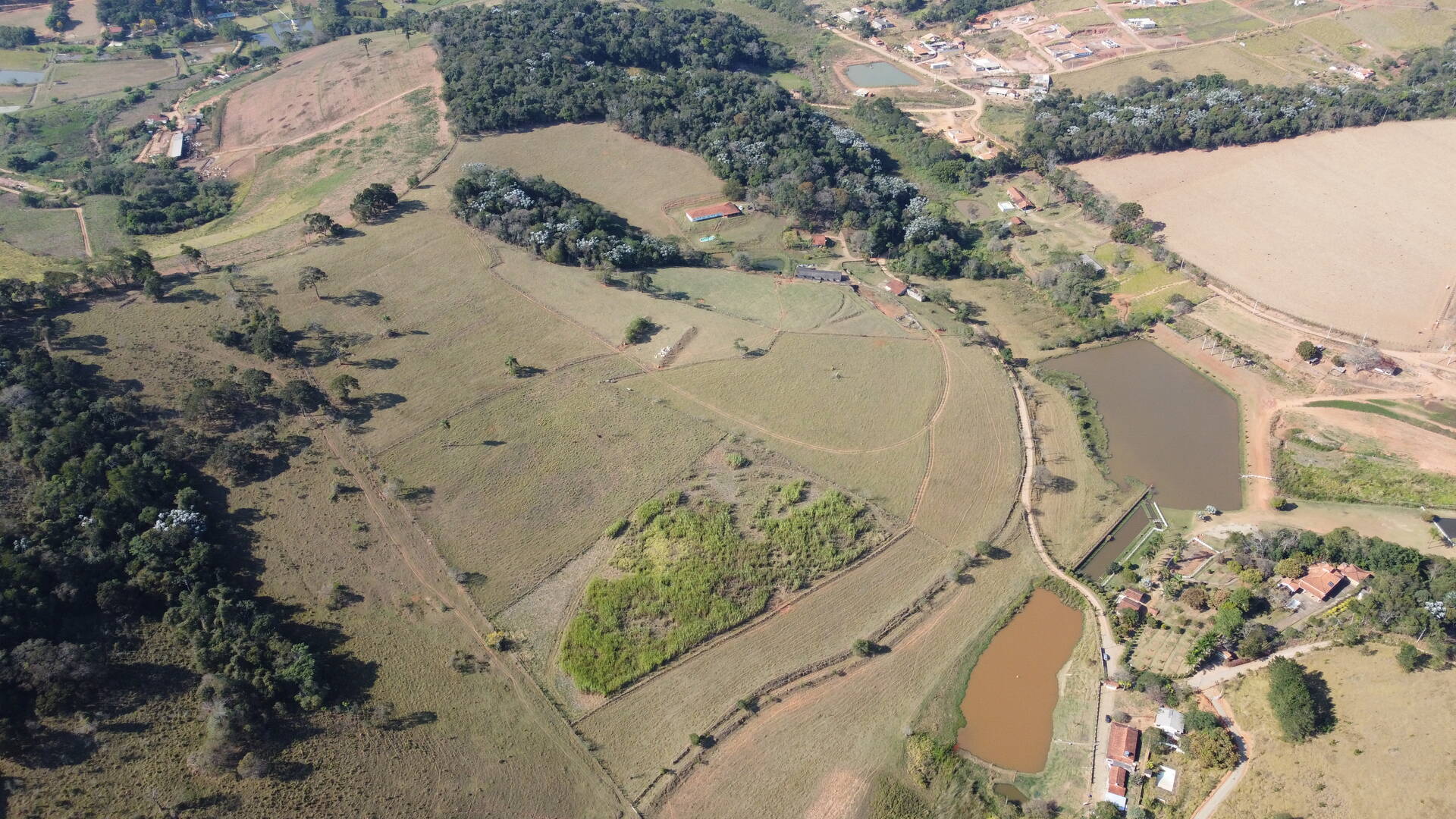 Fazenda à venda com 9 quartos, 202000m² - Foto 68