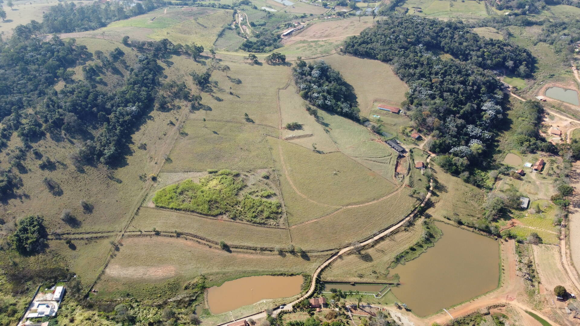 Fazenda à venda com 9 quartos, 202000m² - Foto 70