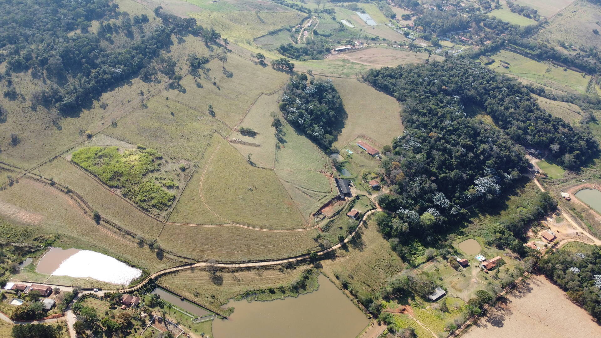 Fazenda à venda com 9 quartos, 202000m² - Foto 71