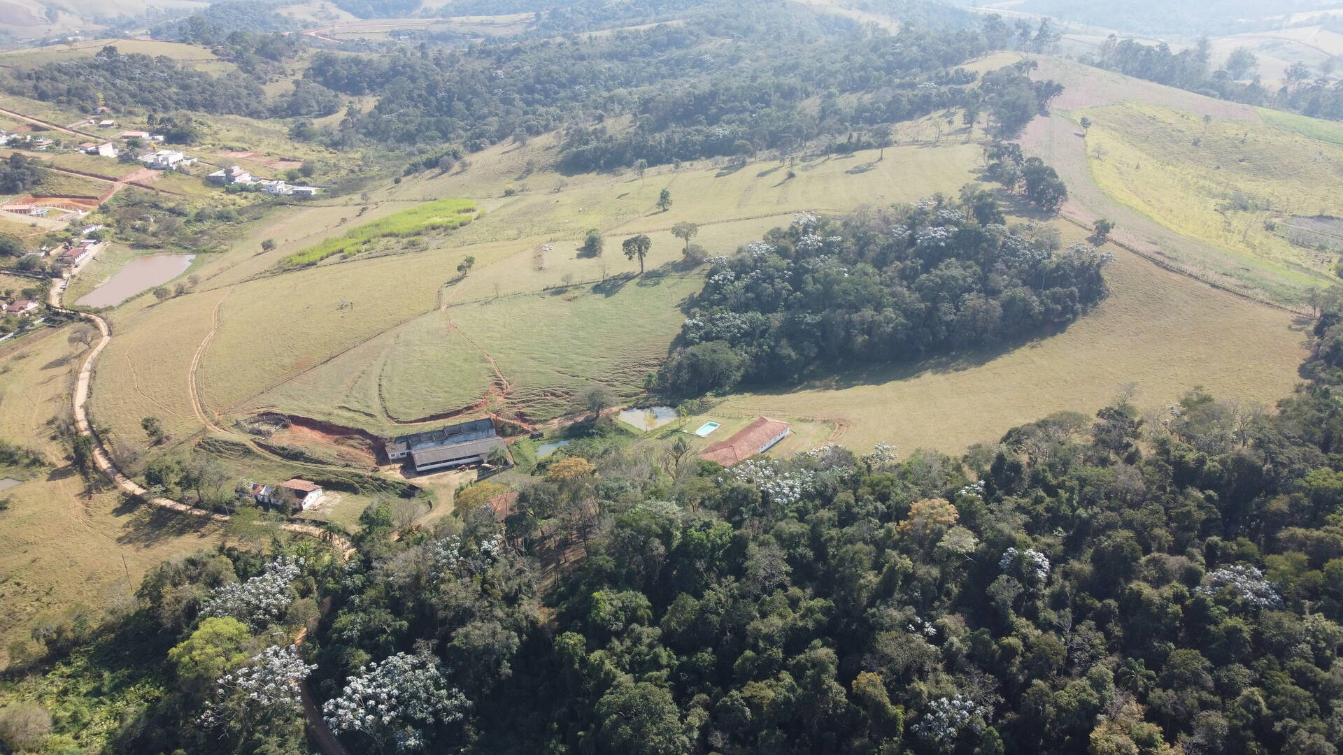 Fazenda à venda com 9 quartos, 202000m² - Foto 83