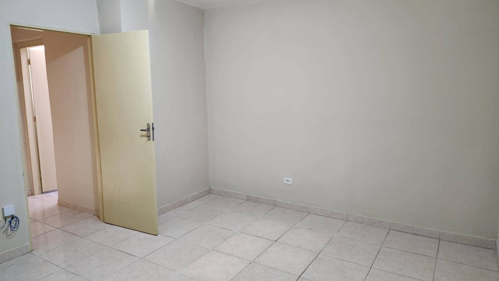 Casa à venda com 1 quarto, 55m² - Foto 6