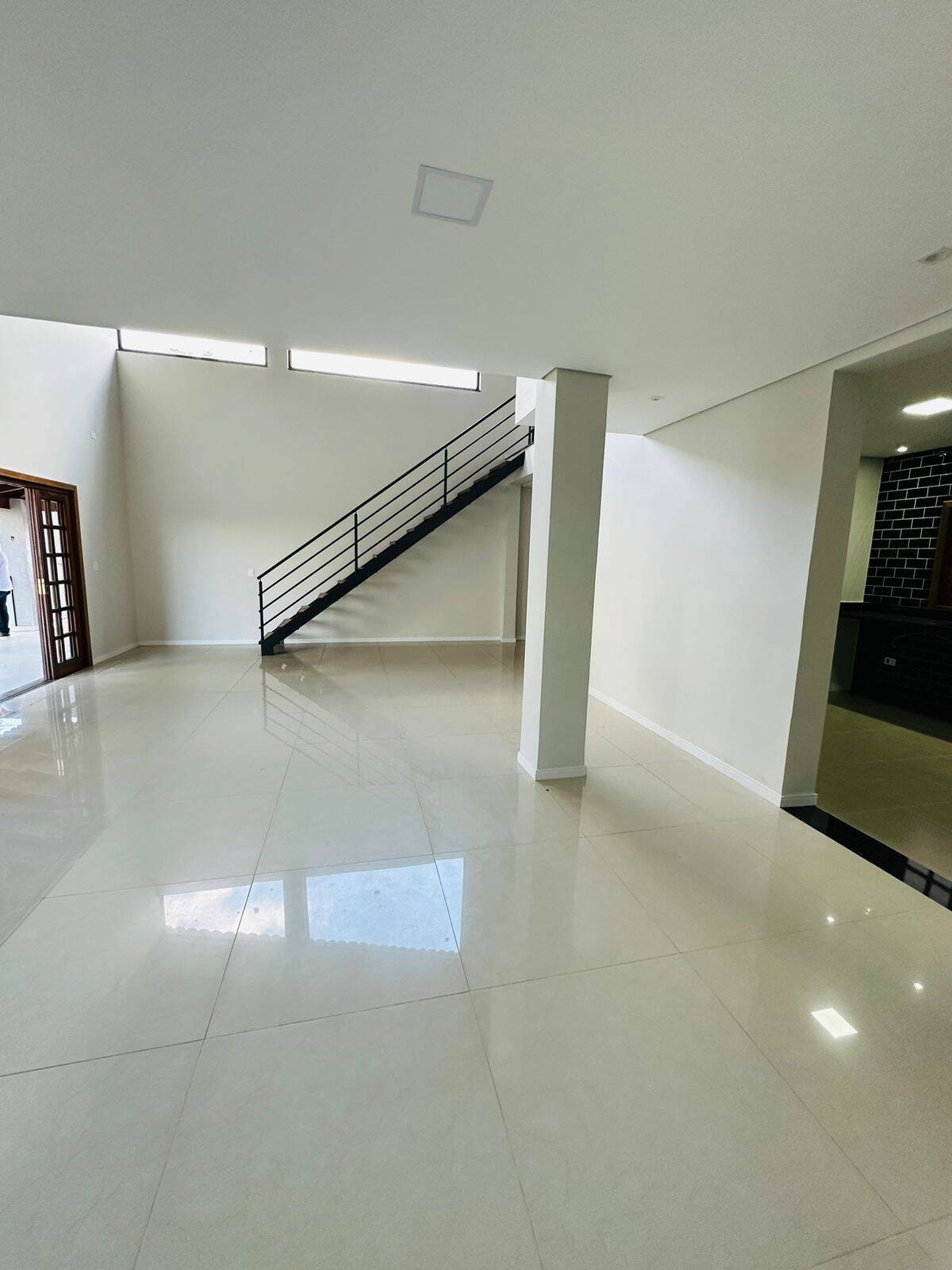 Casa à venda com 6 quartos, 952m² - Foto 9