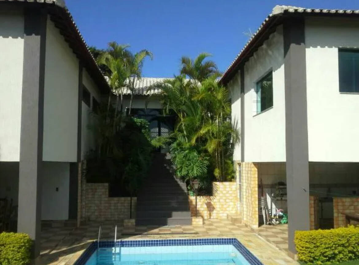 Casa à venda com 4 quartos, 600m² - Foto 4