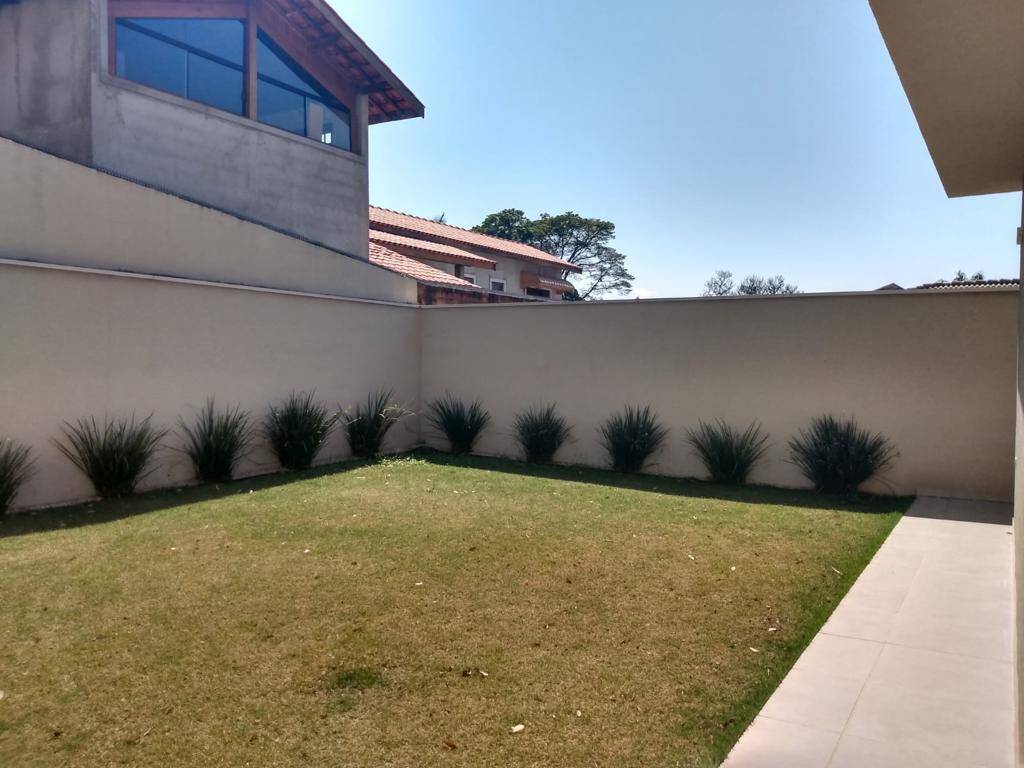 Casa à venda com 3 quartos, 480m² - Foto 4