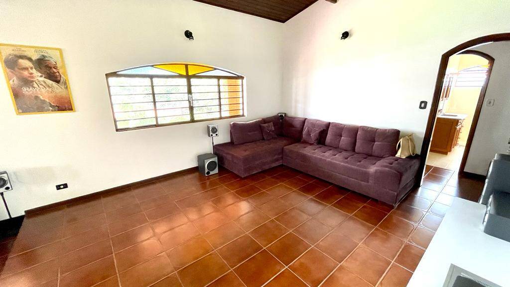 Casa à venda com 5 quartos, 1000m² - Foto 9