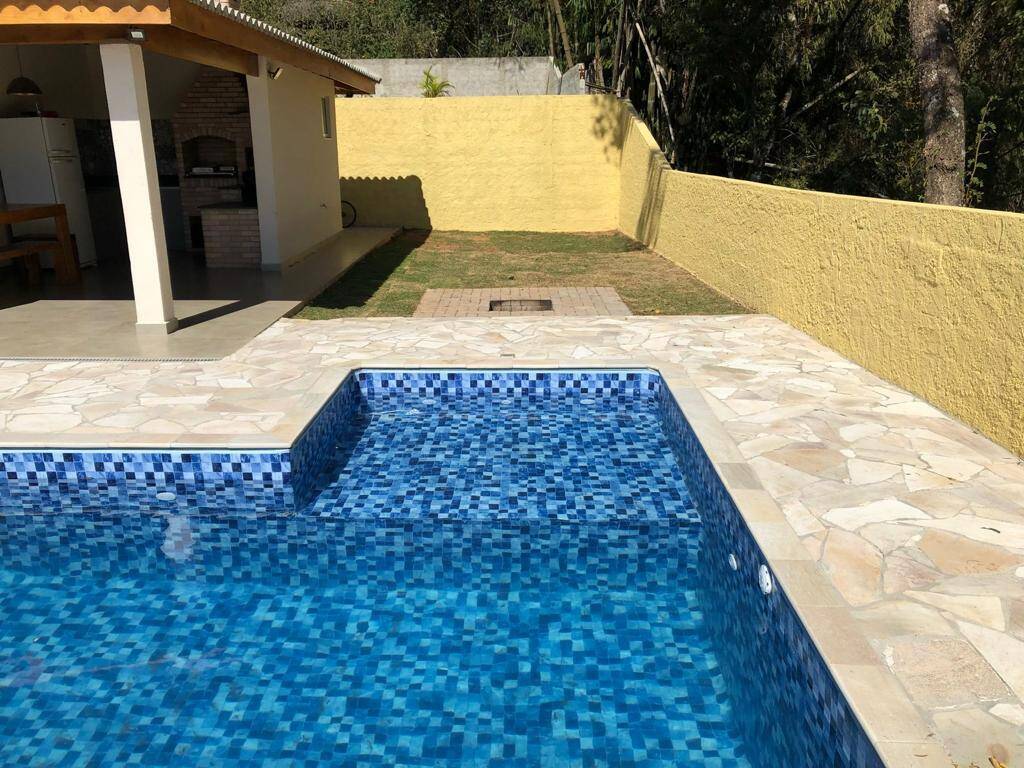 Casa de Condomínio à venda com 3 quartos, 360m² - Foto 1