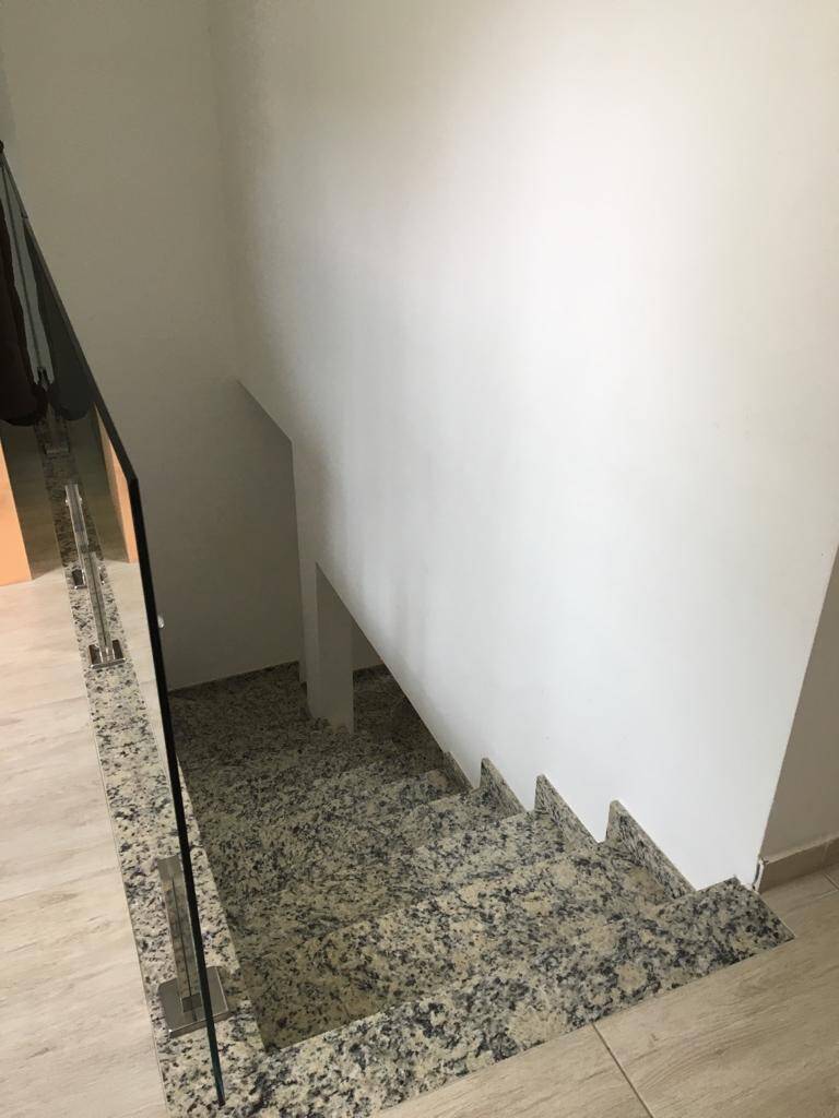 Casa à venda com 4 quartos, 261m² - Foto 27