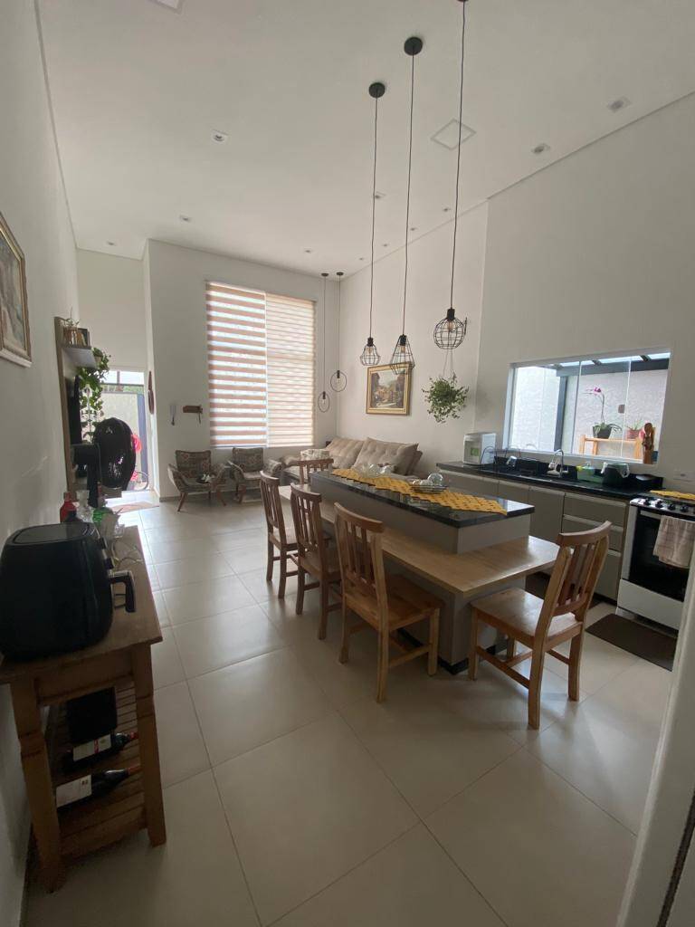 Casa à venda com 3 quartos, 180m² - Foto 28