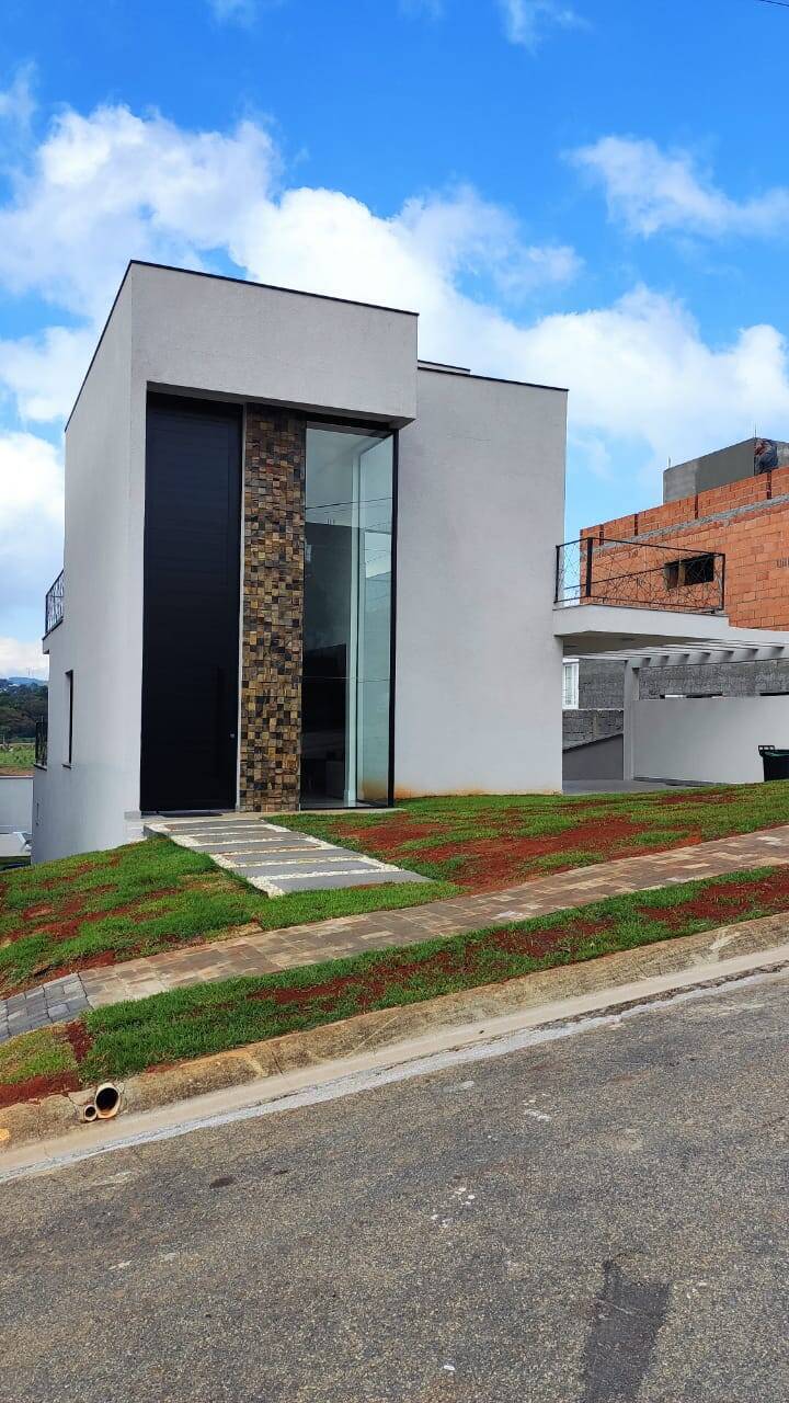 Casa à venda com 4 quartos, 600m² - Foto 4