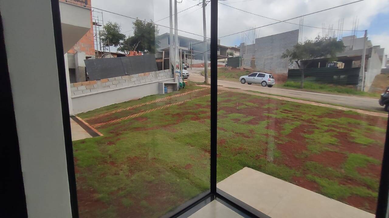 Casa à venda com 4 quartos, 600m² - Foto 22