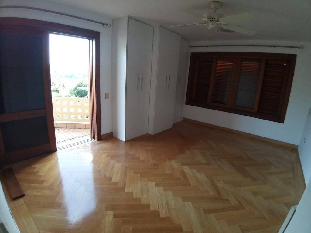 Casa à venda com 3 quartos, 1500m² - Foto 5