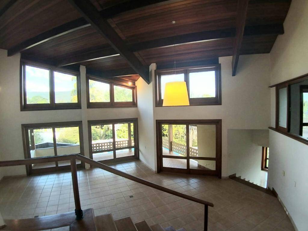 Casa à venda com 3 quartos, 1500m² - Foto 7