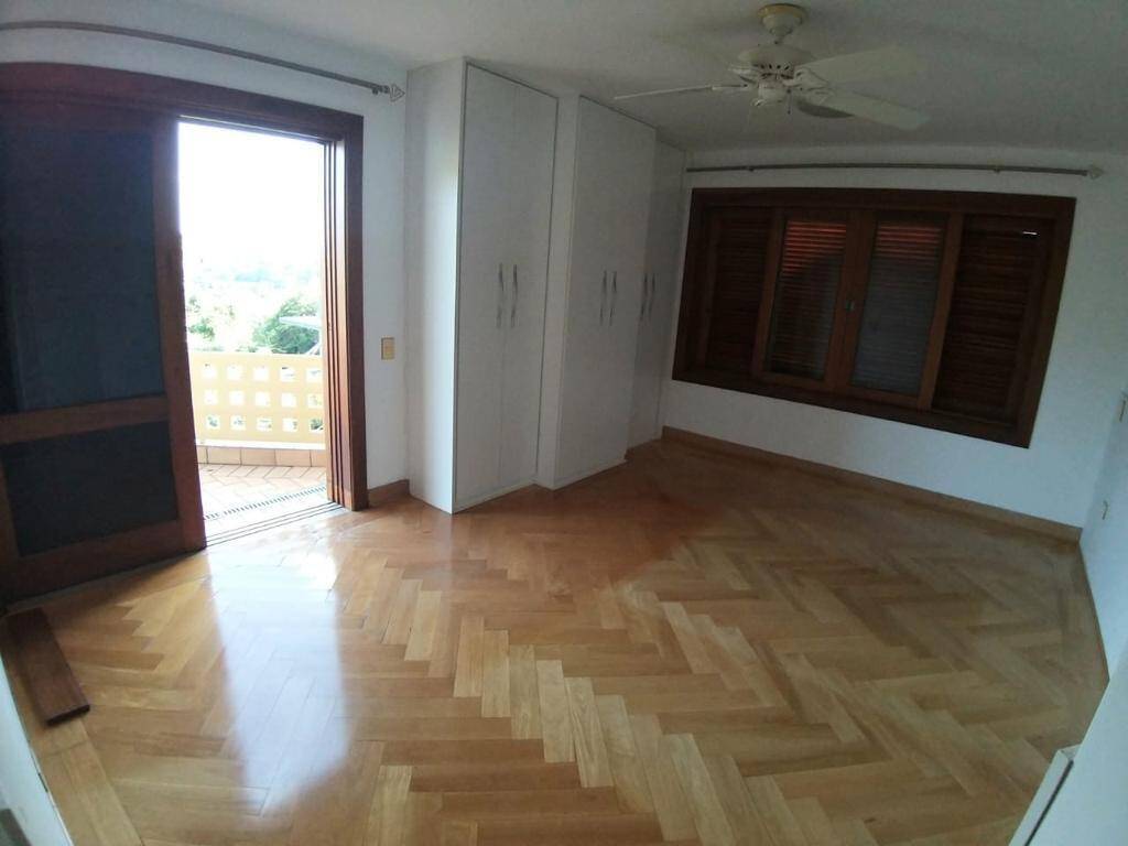 Casa à venda com 3 quartos, 1500m² - Foto 8